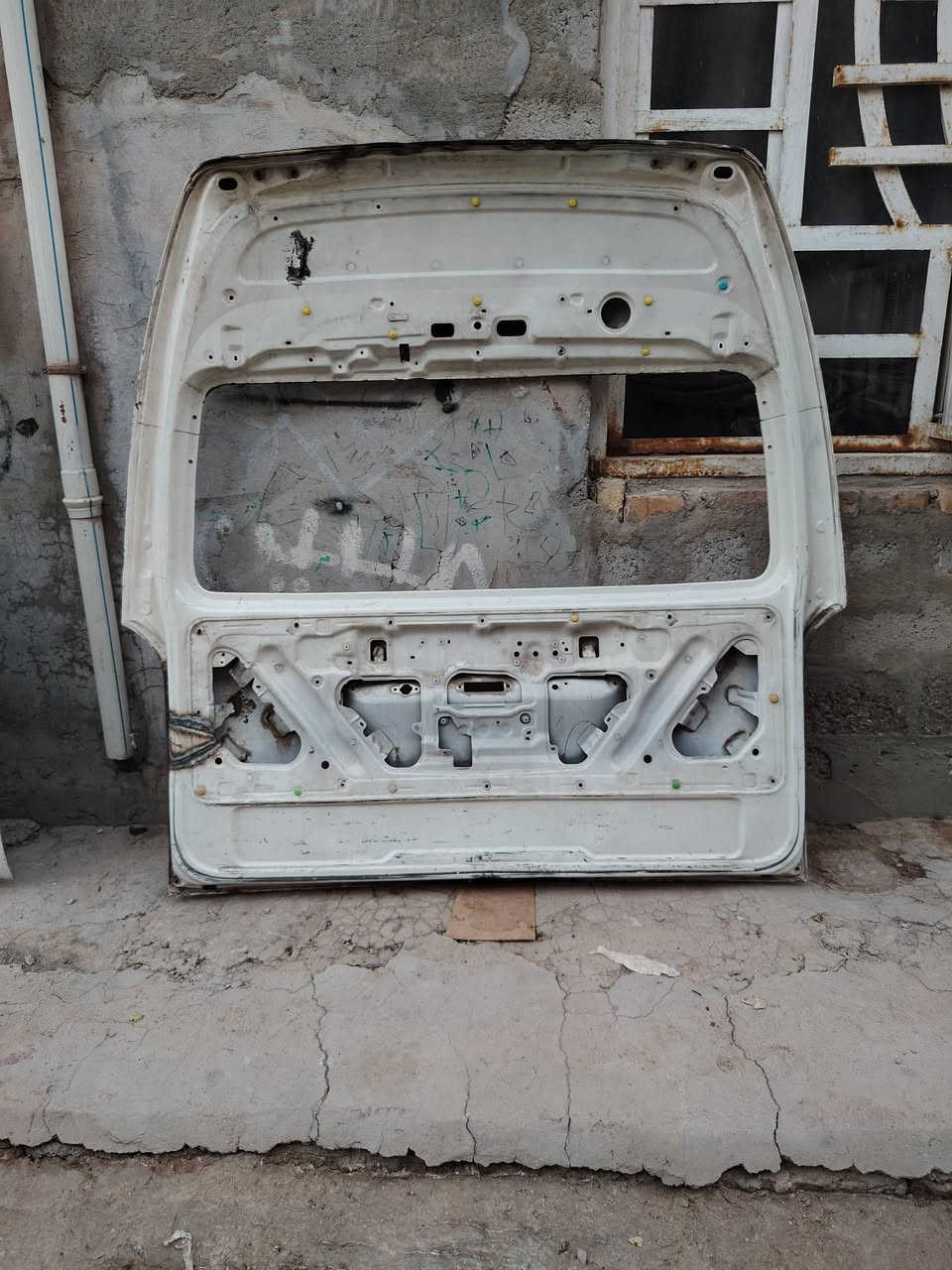 باب اسليت وباب جنطه هايسه مديل 14 للبيع
***********
***********
