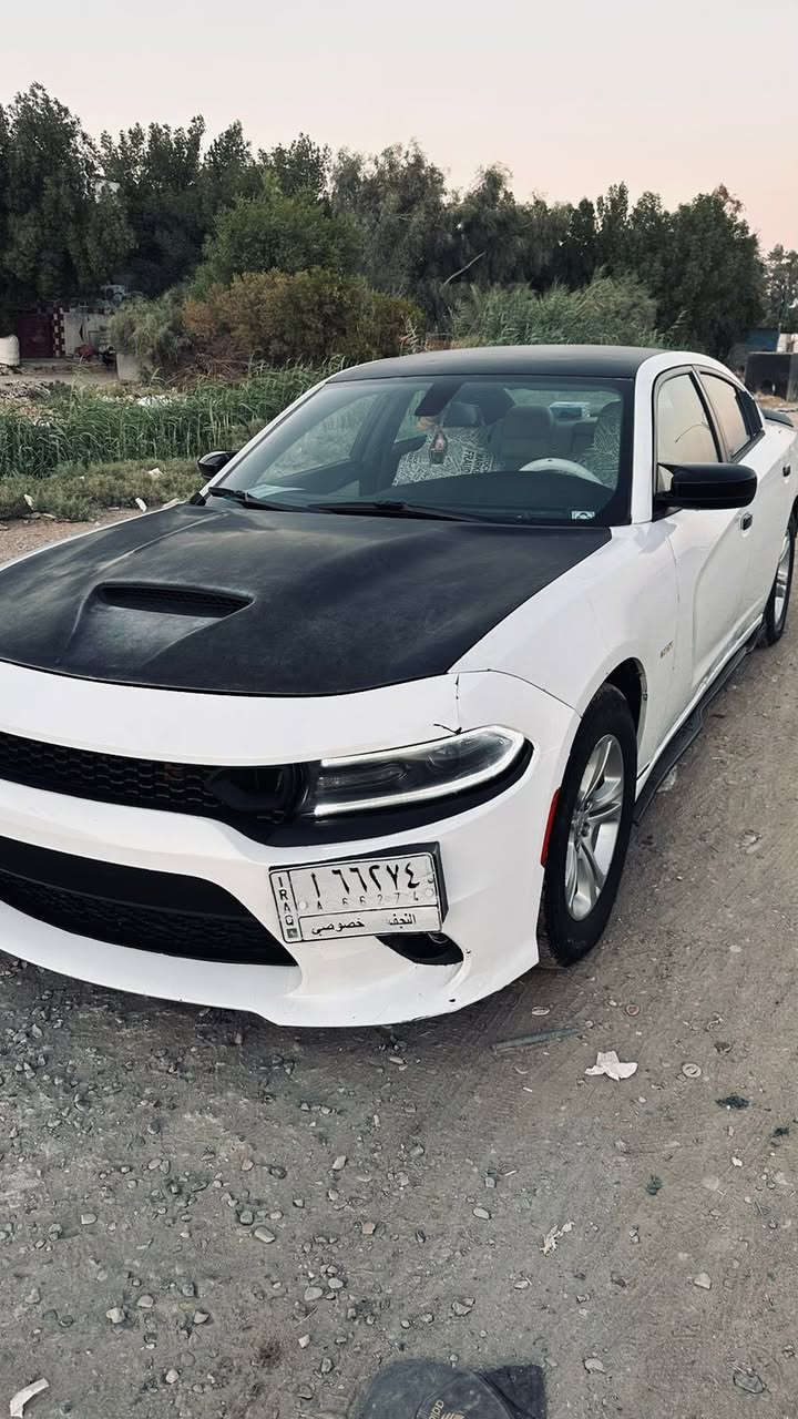 جارجر بوليسيه 2016 مكينه 5700
اللون أبيض 
سابقاً معوقين حالياً السياره حره
منضومة غاز ومنضومة زنون
سياره خير من اللّٰه مكينتها حلوه ونضيفه صدر امامي خلفي جديد مال تفصيخ
التبريد ثلج
رقمها نجف
كشنات كهرباء
السياره بيها مكانات صبغ أبيع أحزام وتكمه سعر 130 بيهه مجال رقمي ***********
