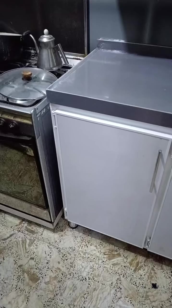 فصال حسب الطلب مطابخ المنيوم ومطابخ hdfوابواب وشبابيك سلايت ومفصلي ستندر وابواب مانع حشرات ومانع اتربة 🌷انسب الاسعار لمعرفة التفاصيل مراسله الصفحة او الاتصال بالرقم *********** واتس عنوان المعمل بغداد الدورة حي الشرطة 🌸دقة بالعمل ومصداقية مع الزبون 🌺🌺🌺🌺✨⭐✨⭐✨⭐✨⭐✨⭐✨⭐✨
