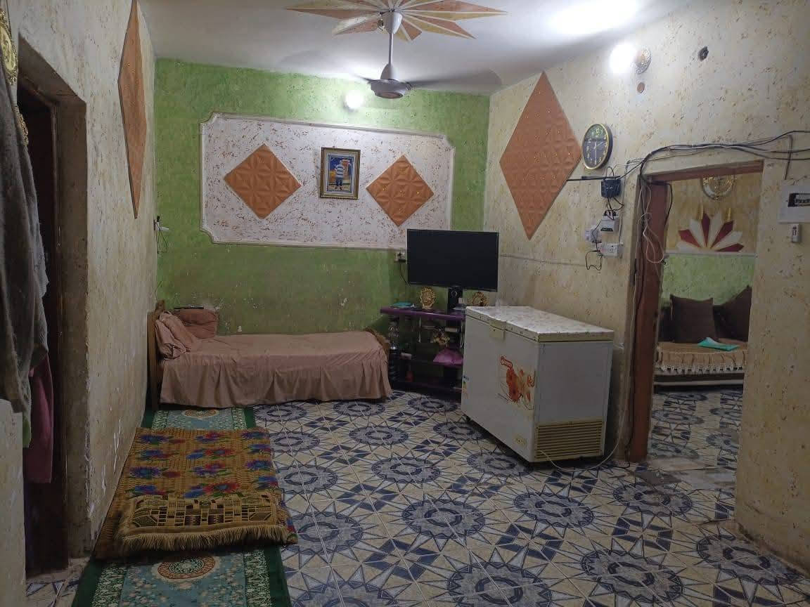 بيع مستعجل مناسب جداً بيت طابو صرف 120 متر محجوز للمصرف العقاري السعر 30 مليون
وتسديد المصرف يبقى وراي 
طابوك وصب كونكريت البيت جاهز 
الهاشمية حي العسكري جهة معمل النشأ الشارع العريض الي على البزل 
لتفاصيل أكثر اتصل على الرقم  *********** غير متواجد على الفيس
