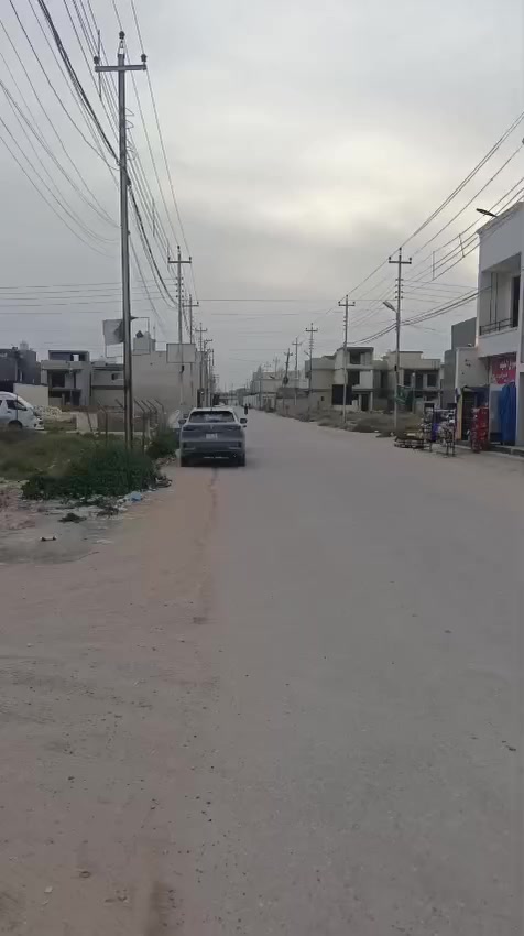 السلام وعليكم
العنوان بغداد البو عيثه مجمع الحليم 
قطعة أرض للبيع
مساحه 200 متر 
واجهه 6 وربع نزال 16
طابو زراعي سند 25
أقرار قاضي
*********** واتساب
*********** واتساب
