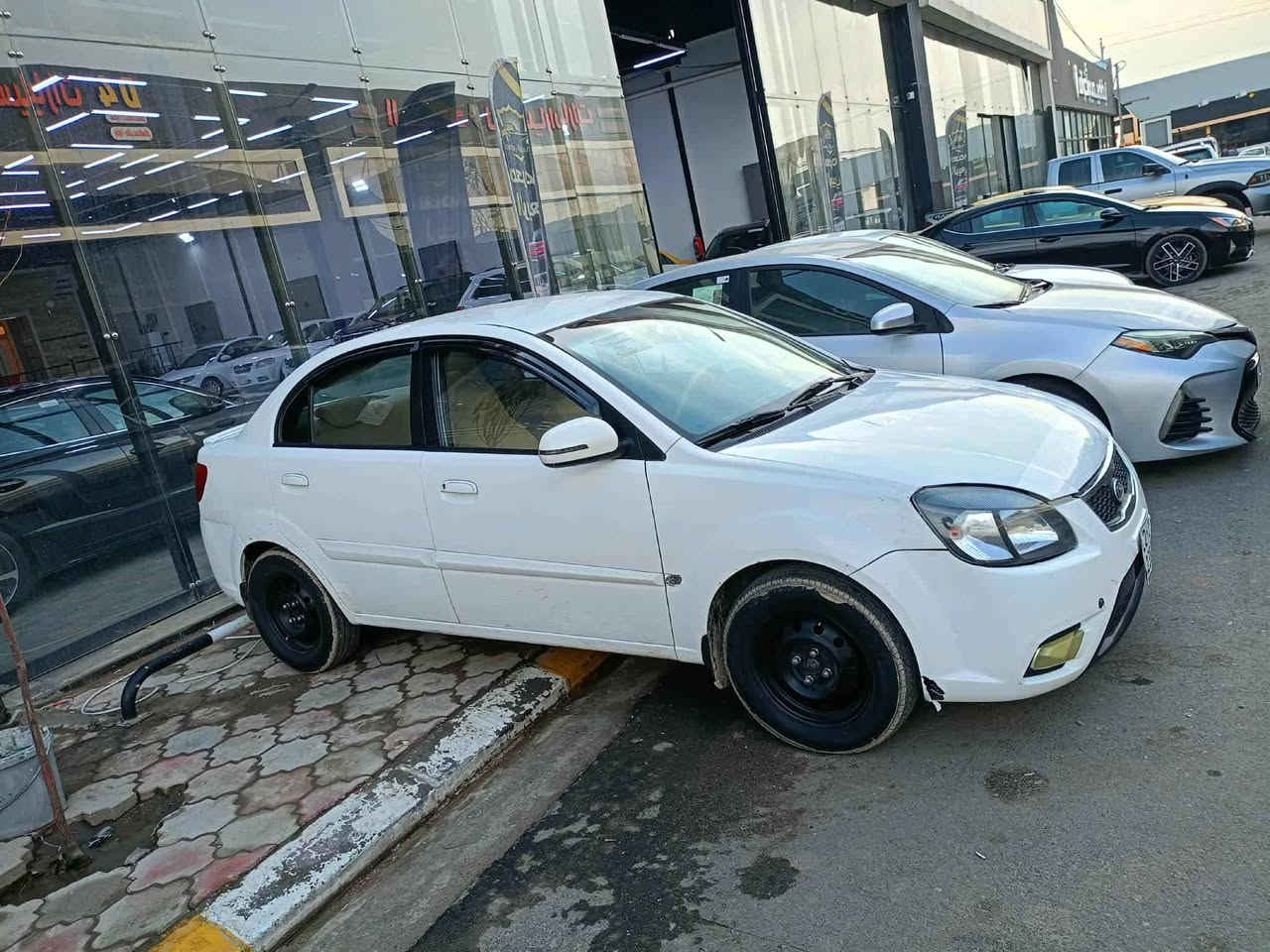 للبيع نقد وقصاط
كيا ريو 
موديل 2012
محرك 16بيها ثلاث قطع صبق رقم وسنويه جديد مقدمه 50 وبل شهر 3 
***********
