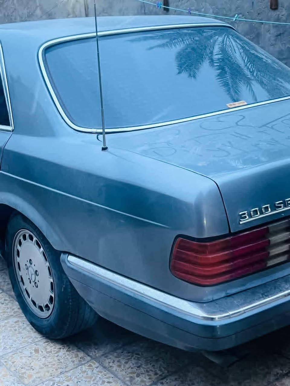 سلام عليكم مارسدس جانبو باب صغيره مديل 88 السياره بيه خيط بخار بصيط كير وحداديه كفاله صبغ عامه جماليه تبريد شغال رقم بغداد الماني مشروع وطني السياره ستوني مسوي ادامه لل محرك يعني شلعه فول السياره جاهزه مكان السياره نجف*********** السعر 70وبيه مجال
