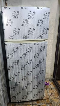 ثلاجة فيستل تركية اصلي شغالة اكبر حجم السعر 150 الف   مكاني بغداد الام...