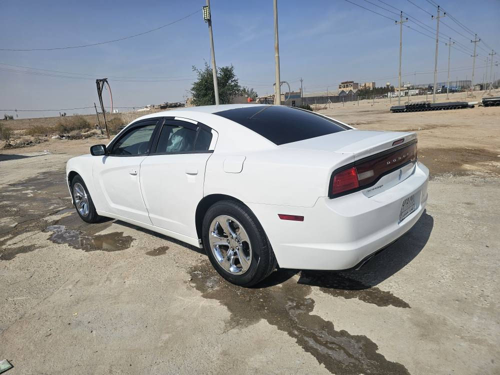 بيع او مراوس كورلا فقط
جارجر. مديل 2014 وارد امريكي مدكر وبنيد بدون دواخل 
سنويه 2028 رقم بصره
سعر قفل قفل 145 
مكان السياره البصره الزبير البترو كيمياويات 
سياره جاهزه من كلشي غرفه كسر كارتون 
حداده اماميه وخلفيه جديد
تبريد ثلج 
مكينه وكير واكسل كفاله 
لايت كشافات زنون اصلي 
فيس ما اجاوب 
*********** البصرة, العراق
