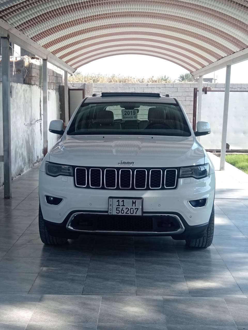 🔥للبيع – جيب كراند شيروكي خليجي (لمتد ابلاص)كامل مواصفات
الانبار الكرمه 
✨ موديل: 2019 خليجي
✨ فئة: Limited (لمتدد بلص)
✨ بدون أي حادث
✨ رقم بغداد
ماشيه 66
💎 المواصفات الكاملة:
✔️ محرك 6 سلندر 3600
✔️ دبل (دفع رباعي)
✔️ فتحة سقف بانوراما
✔️ جلد فاخر وكالة
✔️ شاشة كبيرة 3 + نظام ملاحة
✔️ كاميرا خلفية + حساسات أمامي وخلفي توقف ذاتي
✔️ تشغيل بصمة (دخول وتشغيل بدون مفتاح)
✔️ ريموت ستارت (تشغيل عن بعد)
✔️ مقاعد كهرباء + تسخين مقاعد
✔️ مثبت سرعة
✔️ تخم تاير جديد
✔️ إنارة LED نهارية
✔️ نظام ثبات إلكتروني
🚗 السيارة استخدام شخصي، نظافة عالية جداً، فحص كامل.
🔥 ما تحتاج صرف نهائياً – عليها ادامه كامله.
💰 السعر 280
📞 ***********
