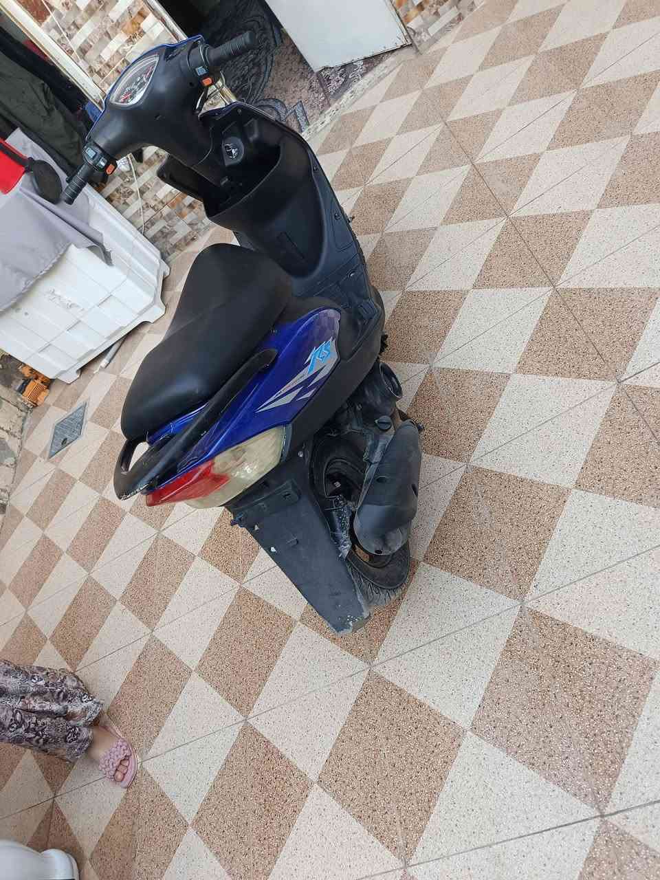 السلام عليكم ماكس عدله البيع  مكفوله من كلشي السعر700وبيه مجال الدراجه مامفتوح بيه برغي العنوان حله قرب كراج الموحد بوشه 49 الهاتف ‏‪***********‬‏
