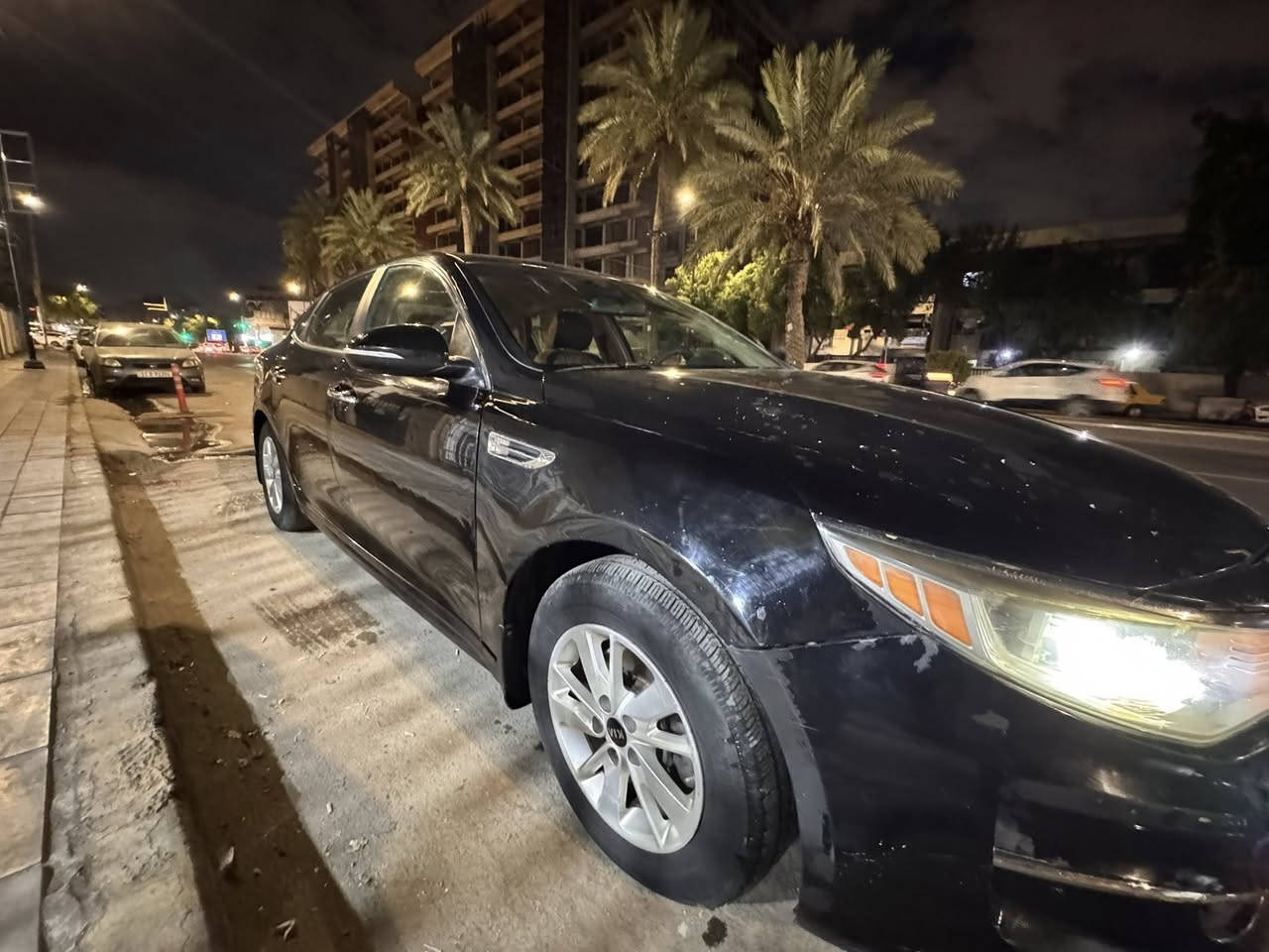 اوبتما موديل 2018
رقم اربيل سنوية منتهية 
وارد امريكي فئة fe 
محرك gdi بحالة ممتازة 
حادث امريكا موضح بالصور 
بدون ايرباك
 بنيد راجع بارد نص مصبوغ 
جاملغ جهة الصدر مبدل 
وبيها طخة باب الصدر راجع بارد ومكحل 
-حدادية جيدة 
-تايرات بحالة ممتازة 
-ماشية 77 الف ميل 
-رادار جانبي
-كاميرا خلفية +حساس كاميرا
-اشارات بالمرايا الجانبية
-تحكم ستيرن
-شاشة كار بلي

وكالة السيارة باسمي 
شرط التحويل 
السعر 118$ 

مكاني بغداد / مدينة الصدر او حي اور
***********
