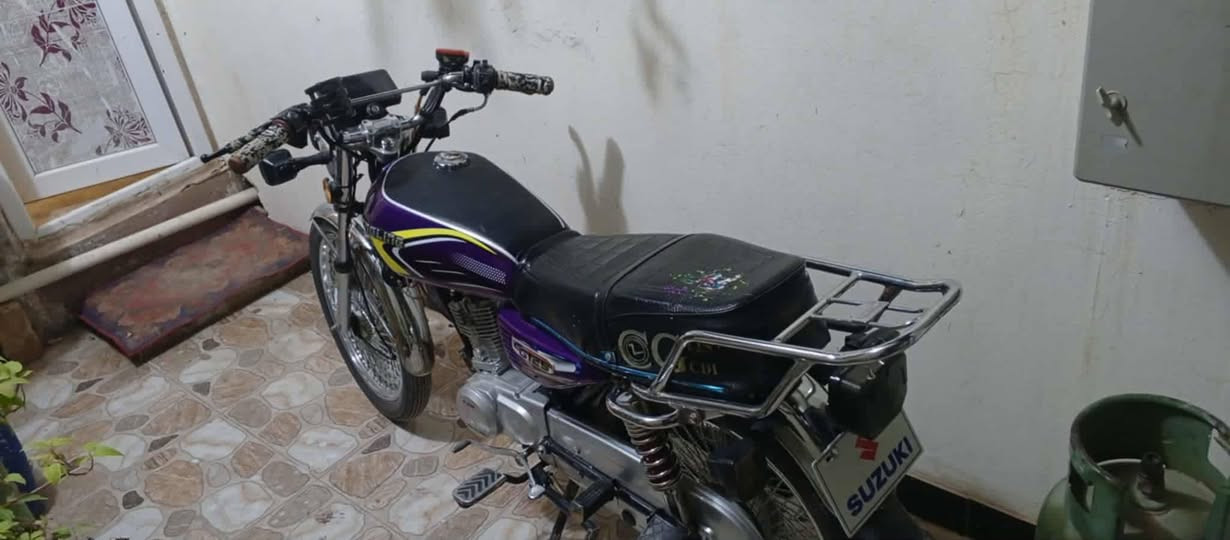 سلام عليكم اخوان تايكر كاملة مكملة اذا تلكة ببها عيب واحد تاخذها بلاش موديل 25 اوراق كاملة سعرها 640 وبيها مجال مكاني شهربان حي معلمين شلعة شك الكاع الرقم ***********
