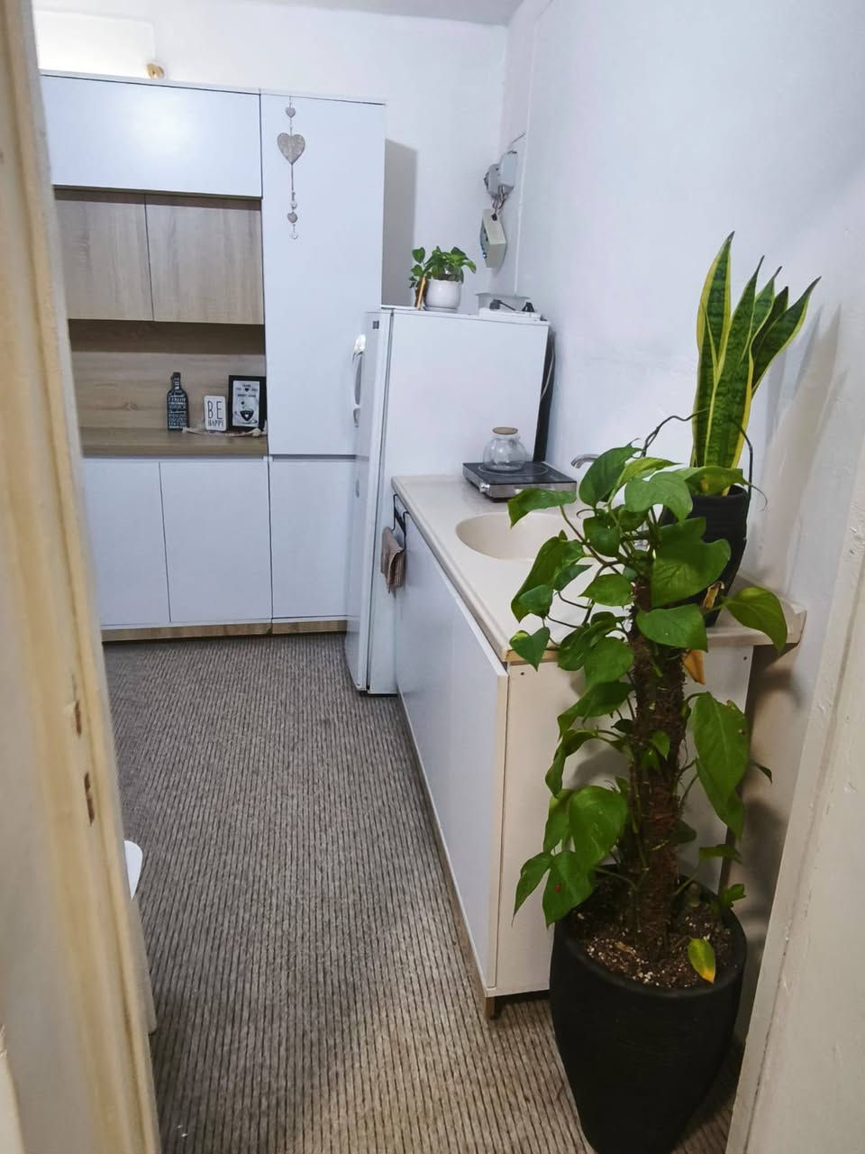 سلام عليكم ورحمة الله وبركاتة بيت معروض للبيع المساحه 130م
الموقع النجف حي الميلاد البيت صاير عل ساحه جبيره وصاير بين مدرستين وادي الرافدين و مدرسه فدك ابتدائية ومتوسطة خلف البيت مباشرة المولده مال الحي وبالنسبه للسوك يبعد عن البيت ربع كيلو متر يعني الموقع جدا ممتاز من باب احتياجات العائلة نجي عل تفاصيل البيت 

الطابق الارضي صب
 البناء غرفتين وصاله ومطبخ واستقبال ومكشوفه وحمام وتواليت وطارمه صغيره 
الطابق الاول عكاده
البناء غرفتين وصالتين ومخزن ومكشوفه
 والطابق الثالث فقط تشاريف 
***********
السعر 120 قافل
