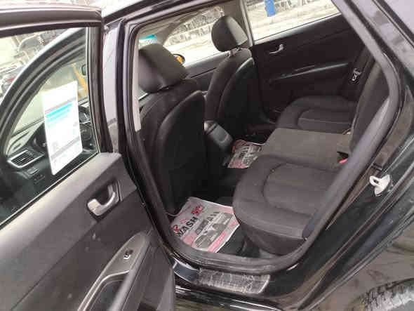 اسلام عليكم ورحمة الله
كيه اوبتما  موديل 2019 فئه S
فول مواصفات عدا البصمه
الرقم بغداد باسمي
الحادث صفحه عكس السايق بدون ايرباكاات
السعر 130$ وبي مجال حك الجيه للإستفسار الاتصال على الرقم ***********
