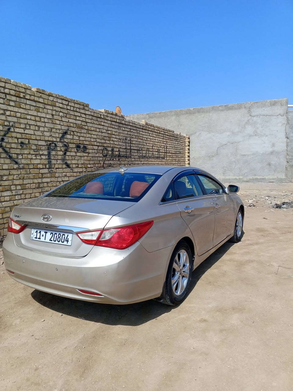 السلام عليكم سوناتا 2011 رقم بغداد انجليزي جديد السياره مال جناي استفسار اتصال 
                    ***********
