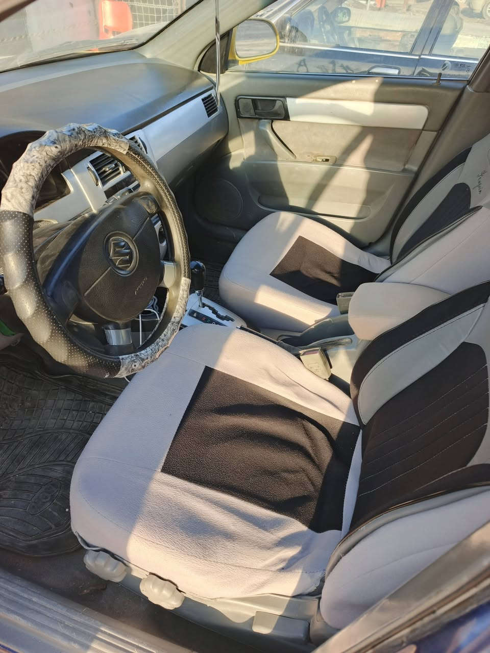 السلام عليكم اوبترا موديل 8للبيع رقم قادسيه مداور ثاني يام هيئة وغرامات مصفره كير ومكينه مكفولات سياره خير من الله مكان سياره بابل مركز مدينه سعر ٤٤ وبه مجال ***********//***********
