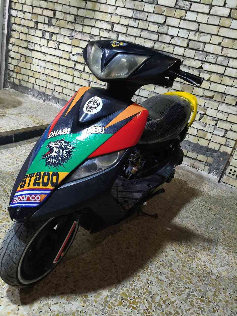 سلام عليكم دراجه ثعلب للبيع مستعجل عل بيعه مكاني مدينة الصدر الحميديه السعر 350 وبيه مجال لشراي دراجه نضيفه ومرتبه وبيه عقل رياضي وبوشته 55 الرقم *********** او المراسله عل خاص وتدللون
