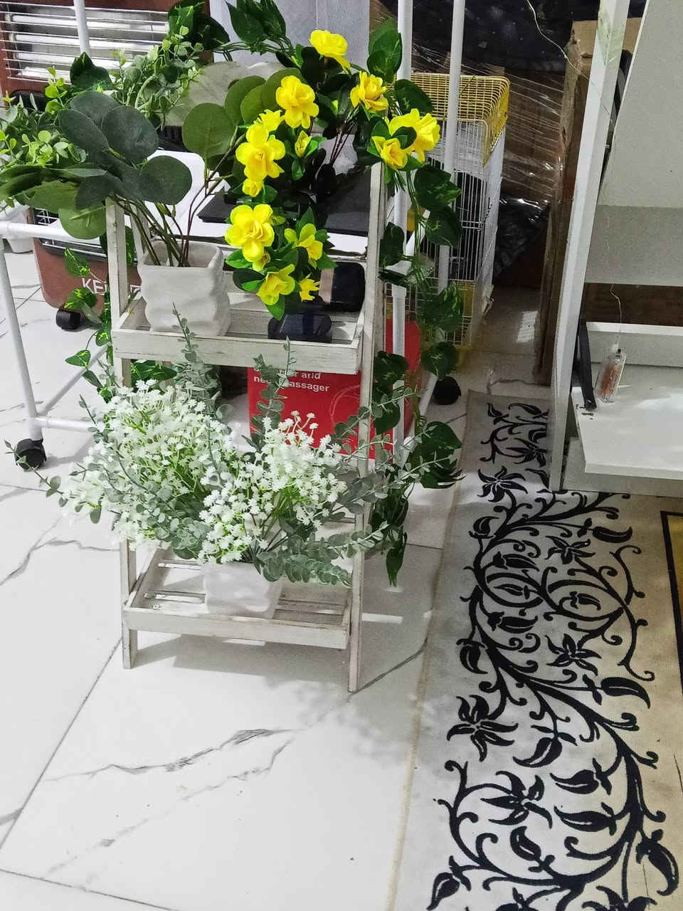 السلام عليكم شباب أغراض منزلية وحدائق ايباد تيلسكوب ورد اغصان كلشي بلصور موجود كرسي هزاز دوشك طفل الشراي يتواصل ***********
