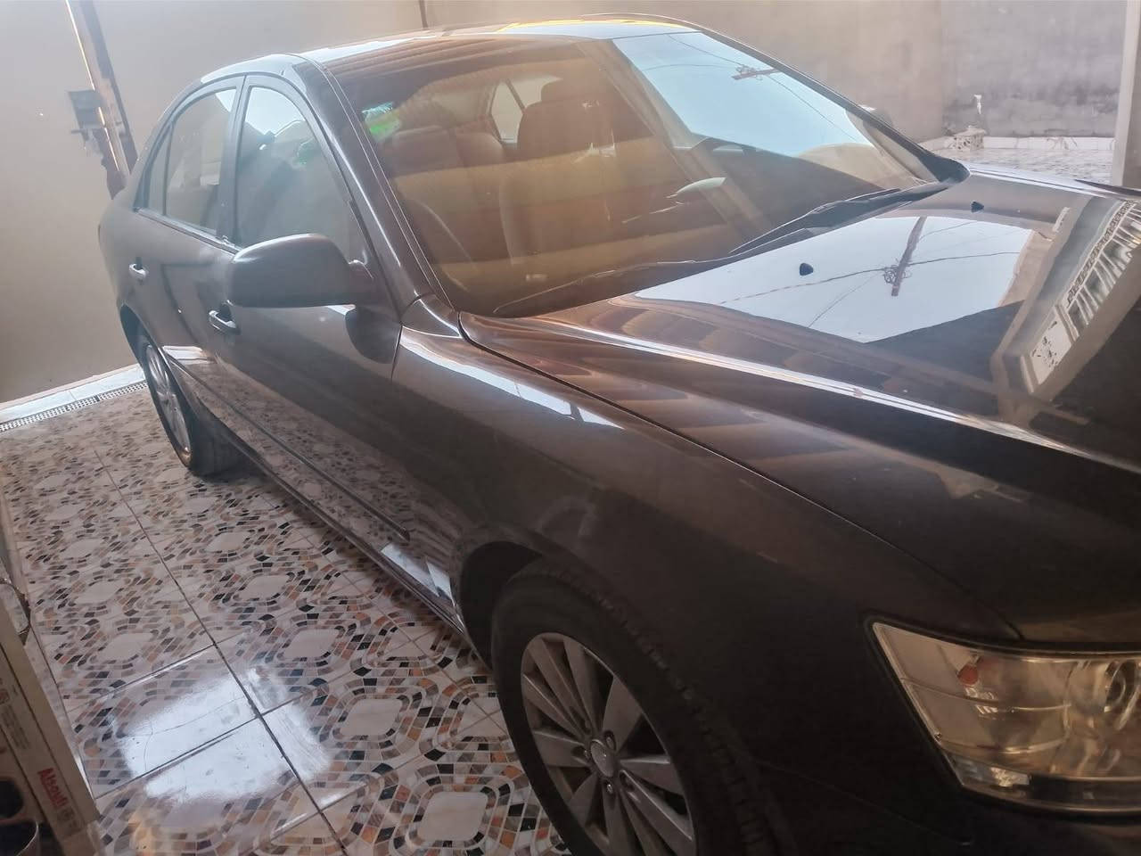 السلام عليكم سوناتا موديل 9 وارد امريكي مكينة كير حدادية تخم تاير تبريد كفالة  السيارة بأسمي رقم بغداد دولي حادث جوة قبق البنزين السعر 110 مكتبه 2400 الاتصال ***********
