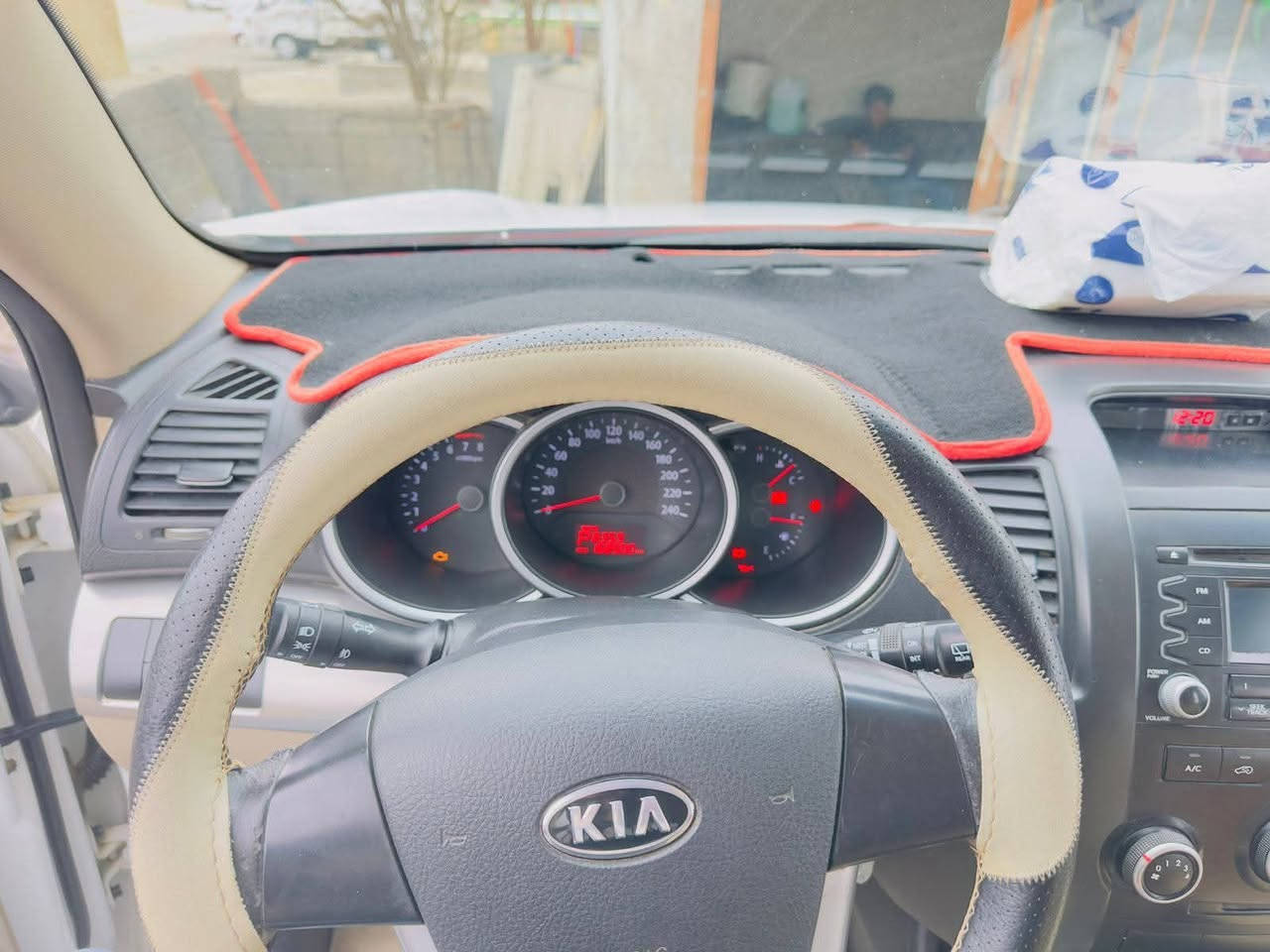 سورنتو 2013 خليجي مكفوله كفالة عامة لا ضربه ولا صبغ ولا بارد  كلين 
٢٤٠٠ دوش ٧ راكب ٣قطع تبريد 
  سياره ماشيه ١٦٠الف  رقم السليمانية جديده بمعنى الكلمة سياره مال بيت أي نقص مابيها عنوان محافظه ديالى قضاء قره تبة 
السعر 170 
***********
