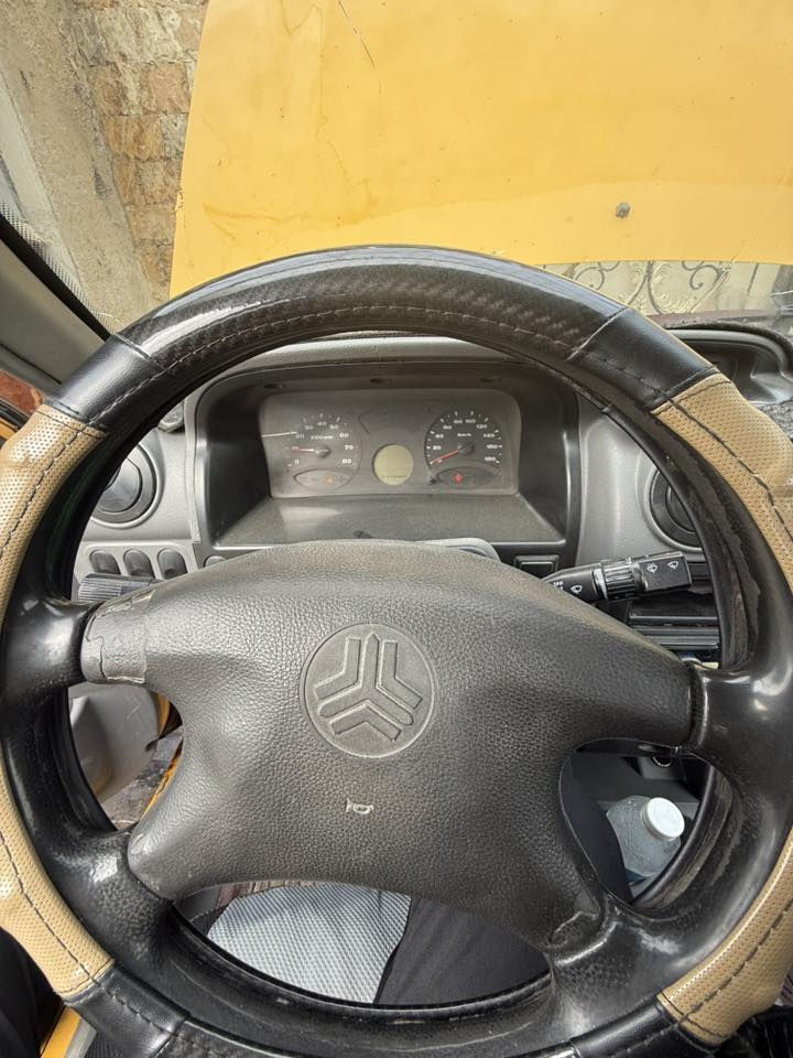 السلام عليك.   سايبا ٢٠١٢ رقم بغداد إنكليزي باسمي مصفره وكامله  ب٢٣وبيها مجال
***********
