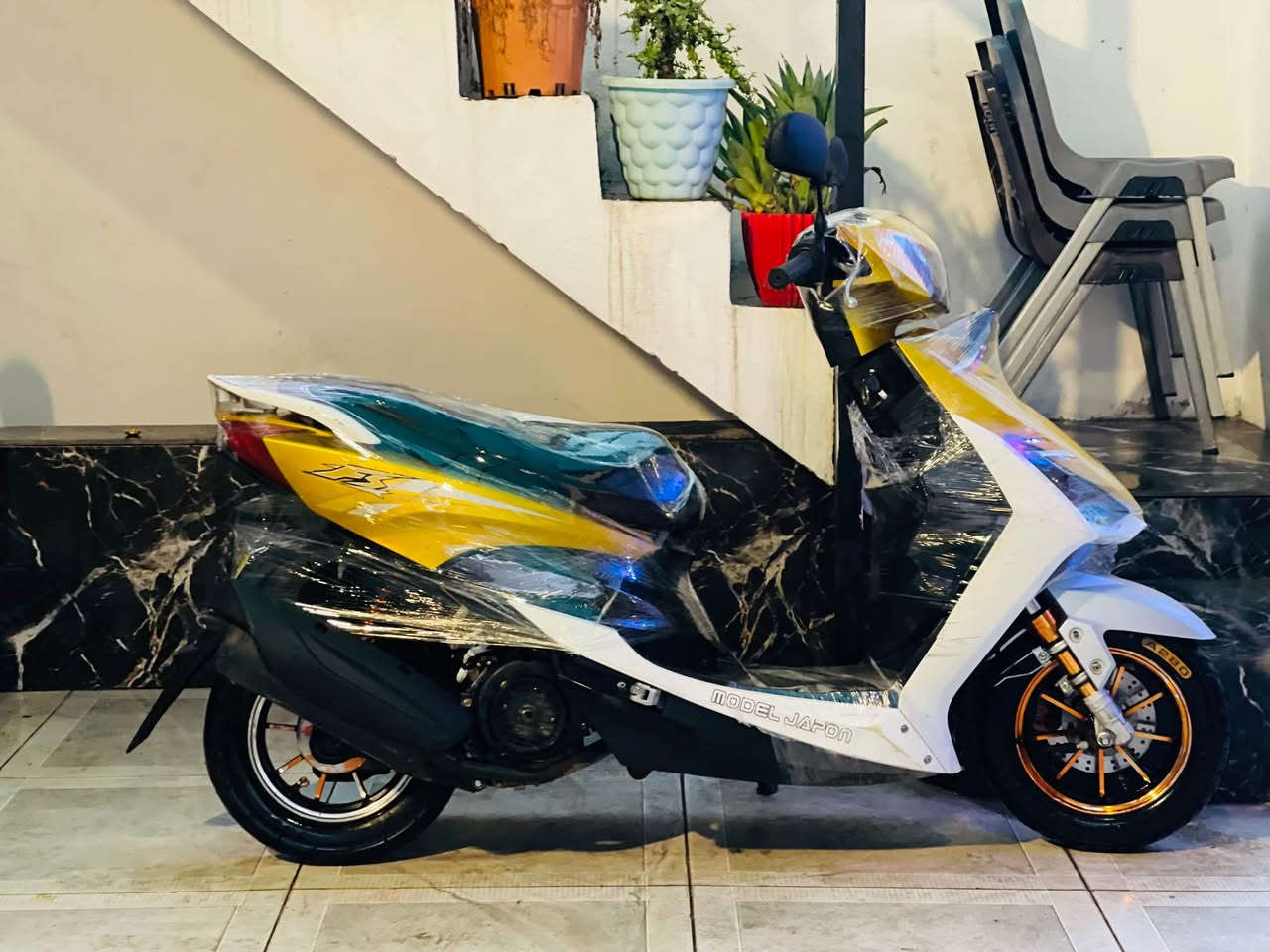 دراجة ماكس FS مودیل2024
محرک فراشە150
دراجة كهرباييات كامل شغال نكرة سلف كيجات كامل شغال
محرك شرط لاصرف لا بخار اخرس ماتسمع صوطة
كفرات بيلادي بدون كسر
تايارات لوك بريكات بل مكان
دراجة جديد ناشاالله مابي اي نقص
سعر425
رقم موبایل***********
عنوان کرکوک شورجە یم مطعم حمة ناصر السليمانية, العراق
