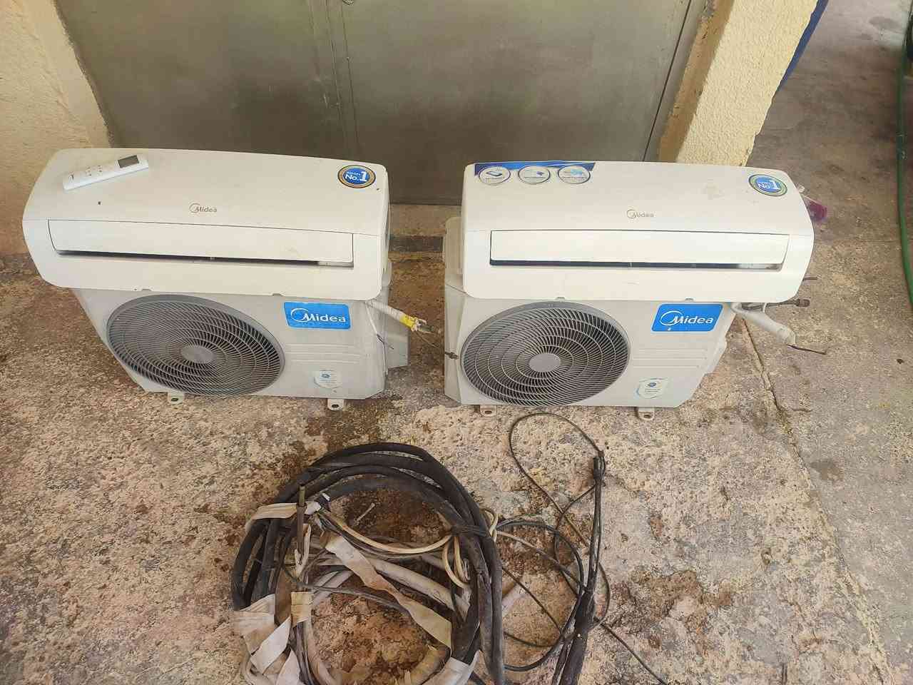 للبيع سبالت عدد 2 نوع ميديا مسخدمات الغاز مقفول سعر 350 بيهن مجال ***********//***********

