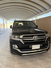 لاندكروز • ٢٠٢٠ • ٧٣٠٠٠ كم