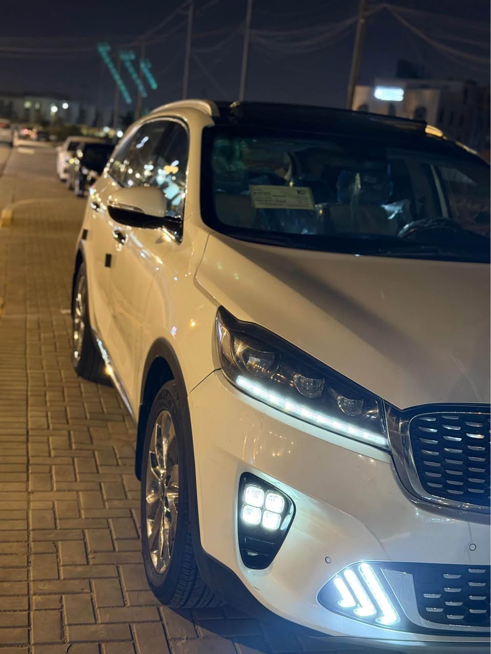 السلام عليكم ورحمة الله وبركاته
كيا سيرنتو خليجي موديل 2018 شكل ال2020 فول مواصفات ١/١ 
السيارة كفاله عدا باب السدر الكدام بي جلاتين
السيارة رقم بغداد  الجديد بسم نسيبي  شرط التحويل 
السيارة جديدة الى معنى الكلمة ممشى السيارة 80km
استعمال  شخص واحد 
مواصفات السيارة 
لدات امامي 
لدات خلفي 
حساس امامي 
حساس خلفي
زراك لايت 
السيارة بنراما فتحة قطعتين 
تبريد ٣ قطع 
مقاعد ٧ 
كشنات كهرباء 
كشنات تدفئة وتبريد 
بردات خلفية
ويلكب كروم 
تحكم ستين وتدفئه ستيرن 
شاشه كبيرة تدعم كار بلي 
شفتات ستيرن 
السيارة بيها هواي مواصفات بعد 
واجدد من الصور 
مكان السيارة بصرة ياسين خريبط 
سعرها238 وبيها مجال للجناي 
رقم الهاتف *********** البصرة, العراق
