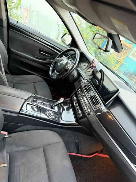 F10M52
بي امً خليجي 
مكفول من الحادث والصبغ والتبديل 
مكينه 6سلندر 
سياره خير من الله 
السعر 155
***********
***********
