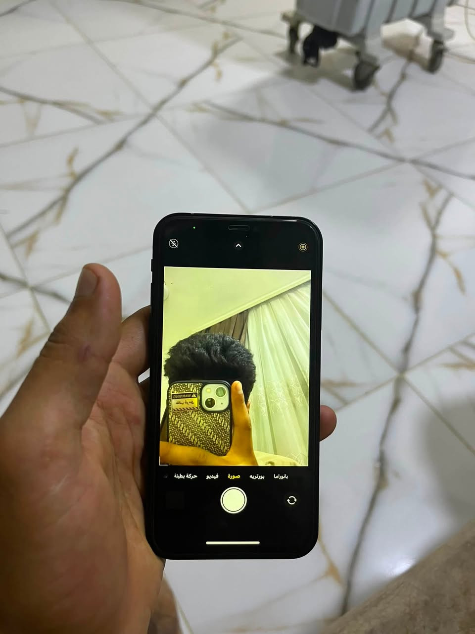 ايفون Xr
محور17 
دبل خط 
ذاكره 128
فقط بطاريه وكاله مبدل وضهر مثل ما موضح ب تصوير بي شوي كسر 
رايده ب180
او مراوس بايفون 
***********
