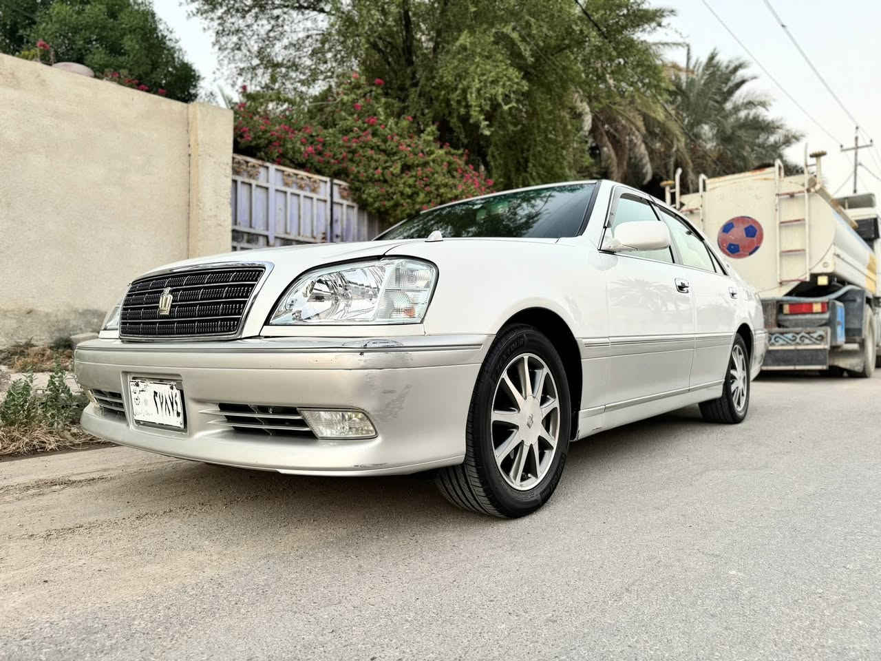 ادوات قماره فقط والباقي مكفول شاصي 75 اربع دكم برده خلفيه تبريد خلفي امامي ثلاجه ستيرن كهربائي اربع كشنات كهربائي شاشه ليزر دي فور كبير 
العنوان ذي قار  السعر 65وبيها مجال 
هاتف ***********
