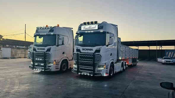 السلام عليكم
سكانياً عدد ٢ موديل ٢٠٢٠ -٢٠١٨ فول مواصفات حجم S500 بودي تريلة عراق موديل 2025-2024 تخم تاير الرأس ياباني والعربانة GT رقم سليمانية 
للاستفسار الاتصال بالرقم ***********
