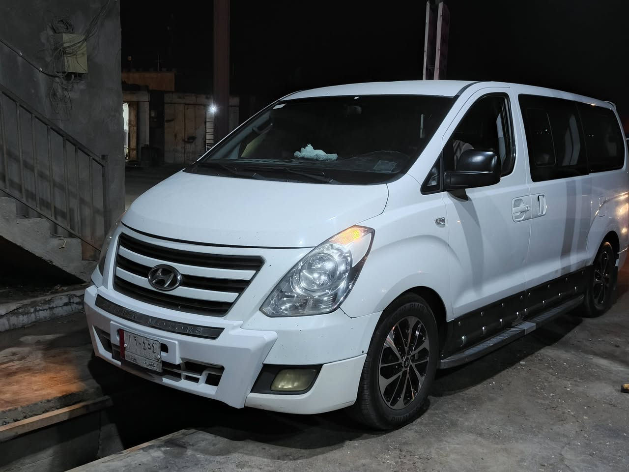 سلام عليكم ستاركس البيع مديل 15 معلايه 18 سياره رقم بصره الشراي ينتصل عل رقم ***********
