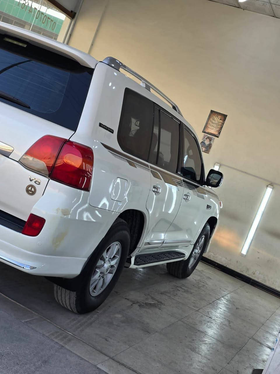 السلام عليكم ورحمه الله وبركاته
للبيع
لاندكروز 2009 محدثه 14 أدوات مشموله بالتسجيل فول السياره فتحه  8 سلندر 
مكفوله من الكص 
160 وبيه مجال
للاستفسار خاص


**إذا كنت صاحب هذا الإعلان وتريد حذفه لأي سبب، رجاءا أرسل رسالة إلى الدعم الفني**