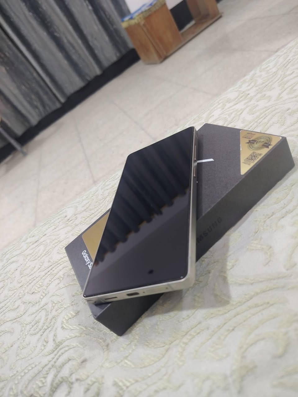 سلام عليكم للبيع S25 الترا جهاز عين الفهد استعمال بسيط زلغ مبي نضيف حيل كامل ملحقات عدا كيبل جهاز ممفتوح ولا داخل صيانه مكاني بغداد بسمايه رقمي *********** سعره  مليون و 165  بي مجال
