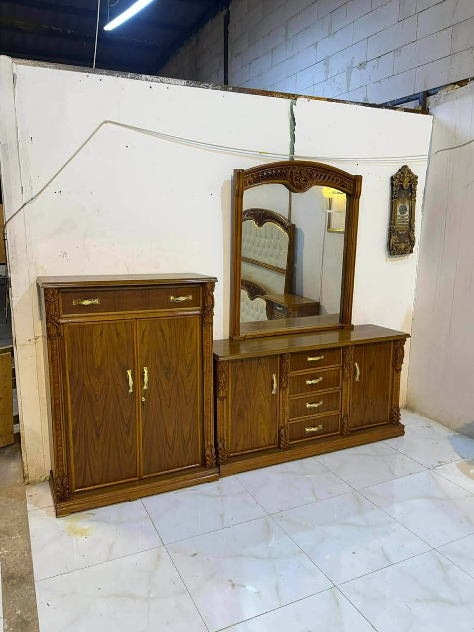 غرفه عراقي مستخدام 
نضافه 90💯
6باب ملحق عالي 
شغل ثقيل 
داخل خارج صاج 
زان تخبل ضهر جرجوبه 
سعرها مليون 450/مليون 400
نقل وشد مجانا داخل بغداد


**إذا كنت صاحب هذا الإعلان وتريد حذفه لأي سبب، رجاءا أرسل رسالة إلى الدعم الفني**