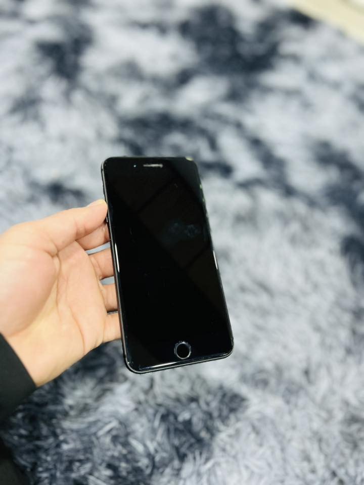 ايفون 8بلاص
ذاكرة256
بطارية71
شرط مابي شي مبدل
السعر150بي مجال للطيبين
للتواصل***********
