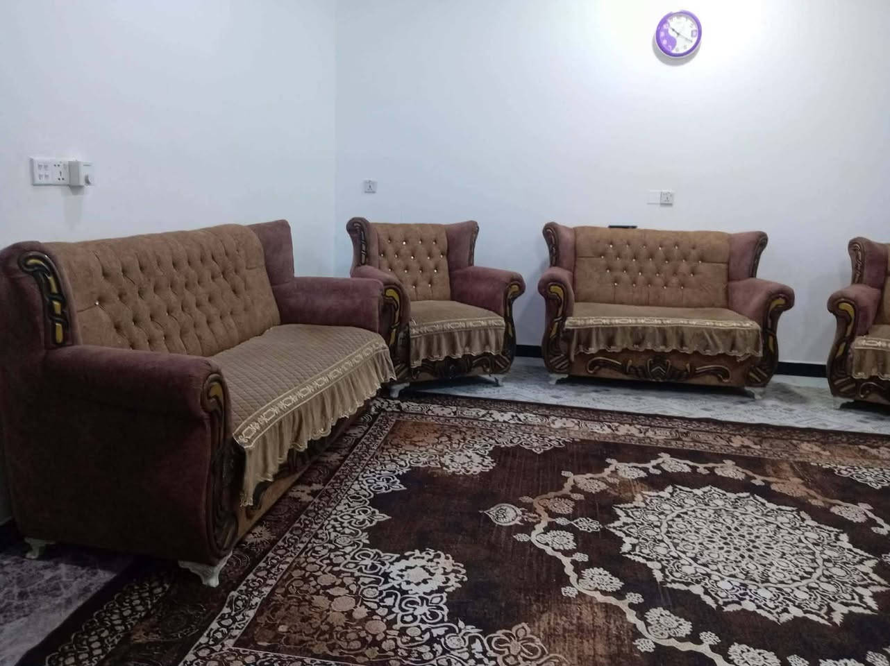 تخم ١٠مقاعد للبيع 
ب ٣٢٥
مكانه سماوه شراي يجي خاص


**إذا كنت صاحب هذا الإعلان وتريد حذفه لأي سبب، رجاءا أرسل رسالة إلى الدعم الفني**