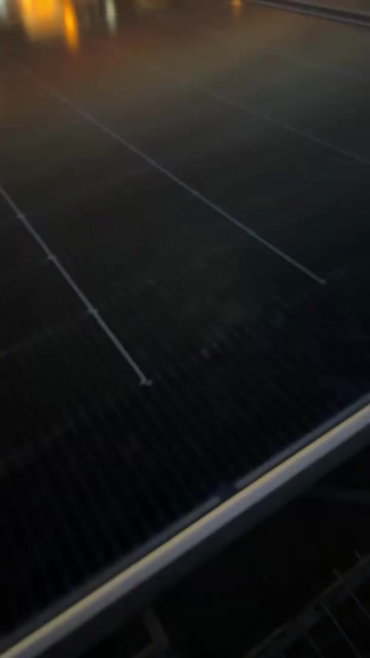 هل فكرت يوماً في الاعتماد الكلي على الشمس؟ ☀️ مشهد رائع لمنظومة الطاقة الشمسية في مدينة الديوانية. الطاقة النظيفة ليست مجرد حماية للبيئة، بل هي توفير حقيقي وراحة بال من مشاكل الكهرباء المستمرة. ما هو رأيكم؟ هل تعتقدون أن المستقبل بالكامل سيكون للطاقة الشمسية في العراق    #طاقةشمسية


**إذا كنت صاحب هذا الإعلان وتريد حذفه لأي سبب، رجاءا أرسل رسالة إلى الدعم الفني**