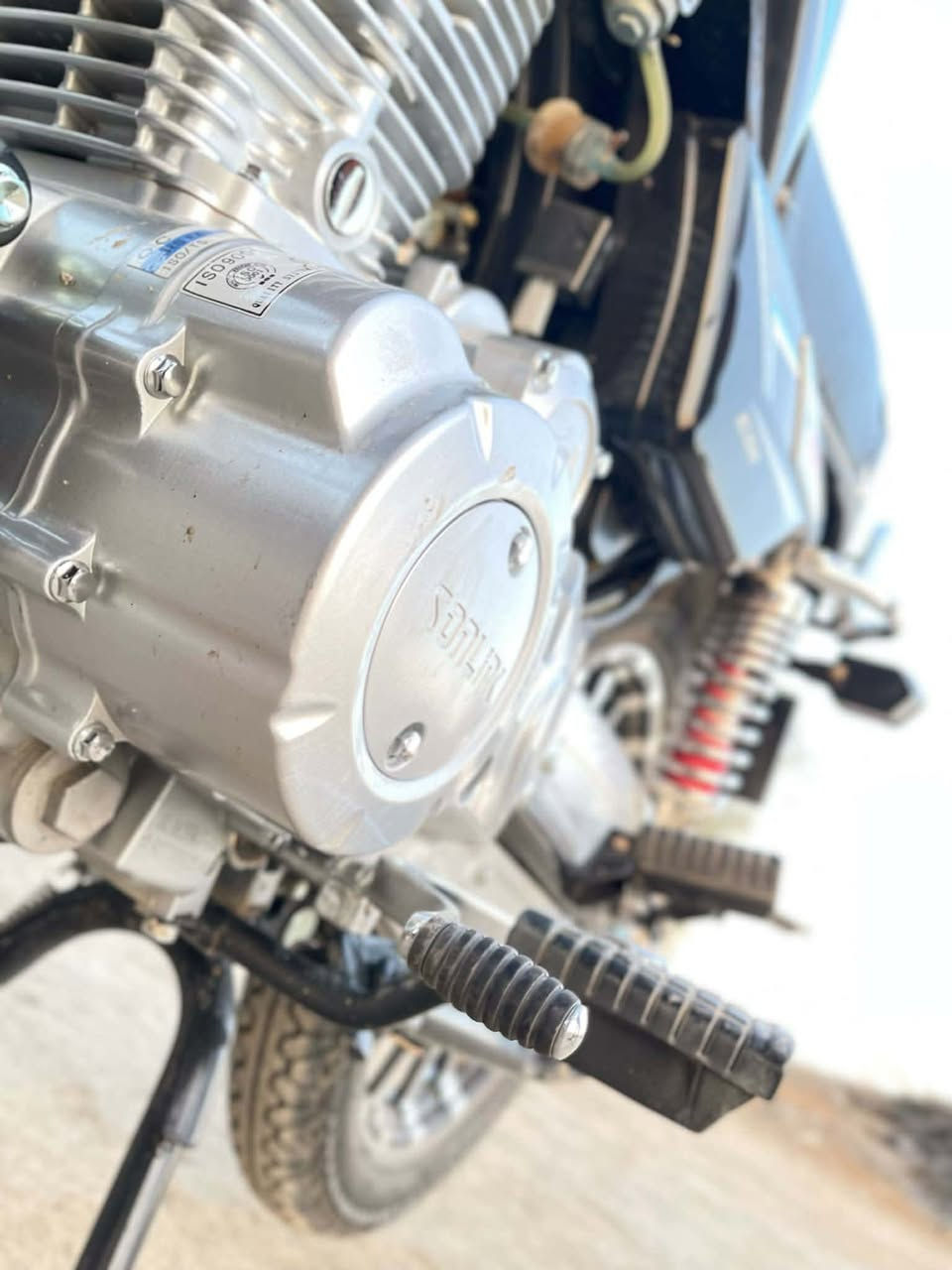 سلام عليكم  دراجه سيفان للبيع موديل 24 شكل 25 مكفوله كفاله عامه أوراق استفسار اتصال 📞 على رقم ***********
