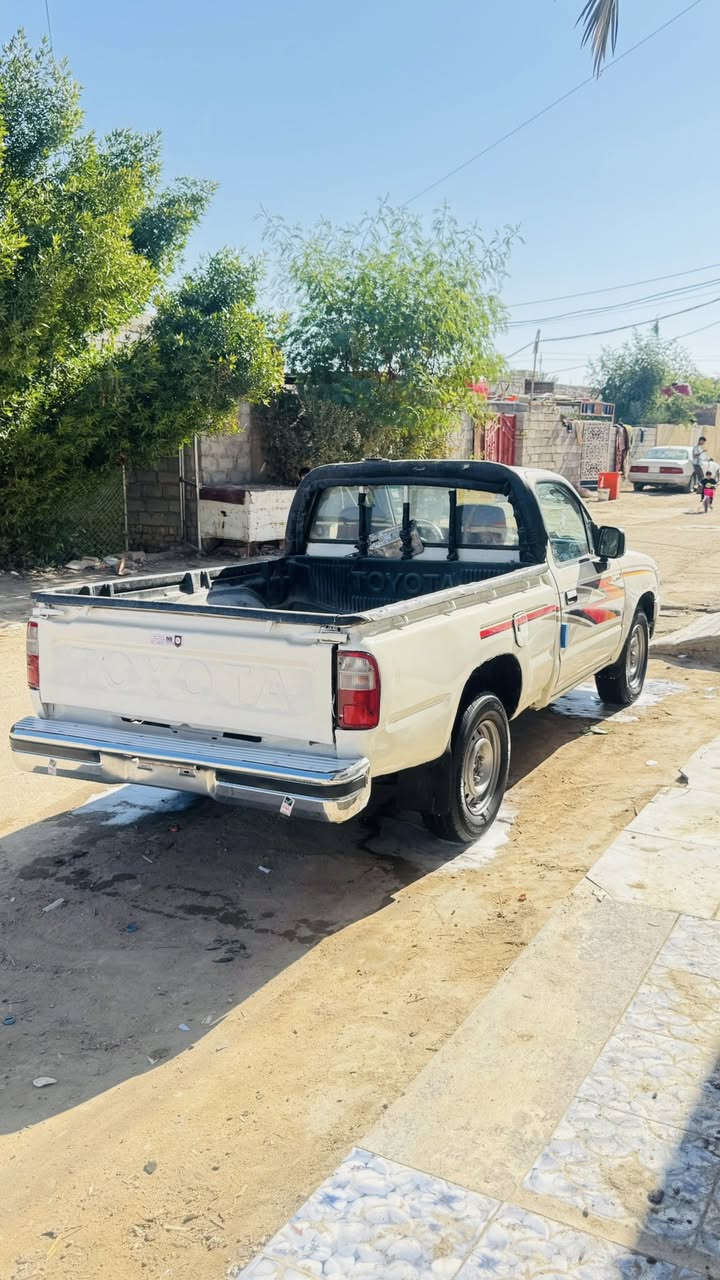بيكم تويوتا فلاحيه تك موديل 1998 رقم واسط دولي سنويه ل2030 سياره مكفوله من العيب شرعي شاصي مكفول مكينه وكير ثري واي مكفوله من تنقيص وتبخير سياره جاهزه كير مكينه حداديه تخم تاير كهربائيات كلها شغاله سياره مال جناي سعر 58 مكاني ميسان لعماره 
(0778 043 9141)
