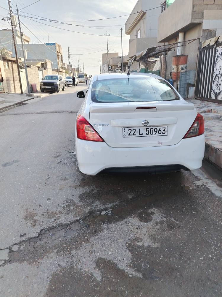 بدون صبغ سنويا هزا كلها جديد سيارا جديدا *********** أربيل, العراق
