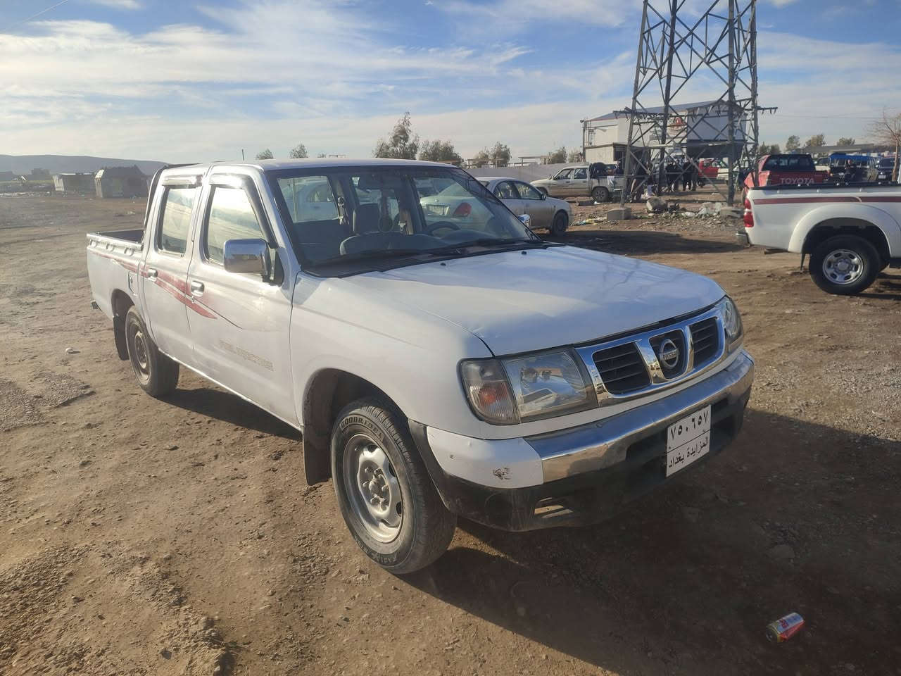 نشان مۆدیل 2003 گێڕو مکینە بە شرتە بێ لیداروی کتابی مزایدای لە گە ڵە مودیل 2003 سعر 52 ورقە شوین چم چە مال ژم ***********  ***********
