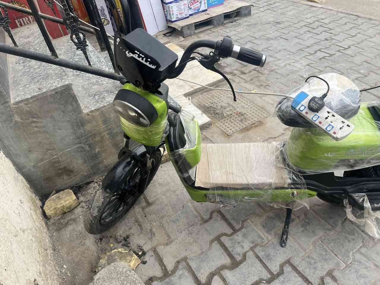 دراجه حجم ٢٠للبيع او مراوس بشنو عندك من دراجه عادي إذا كانت بانزين او شحن حسب القناعه دزلياهه بل خاص دراجه حجم ٢٠خمس بطاريات كلشي ما بيهه توني امبدل ضفيره ومبدل ملف دراجه كلشي ما بيهه عنوان بصره رقمي ***********
