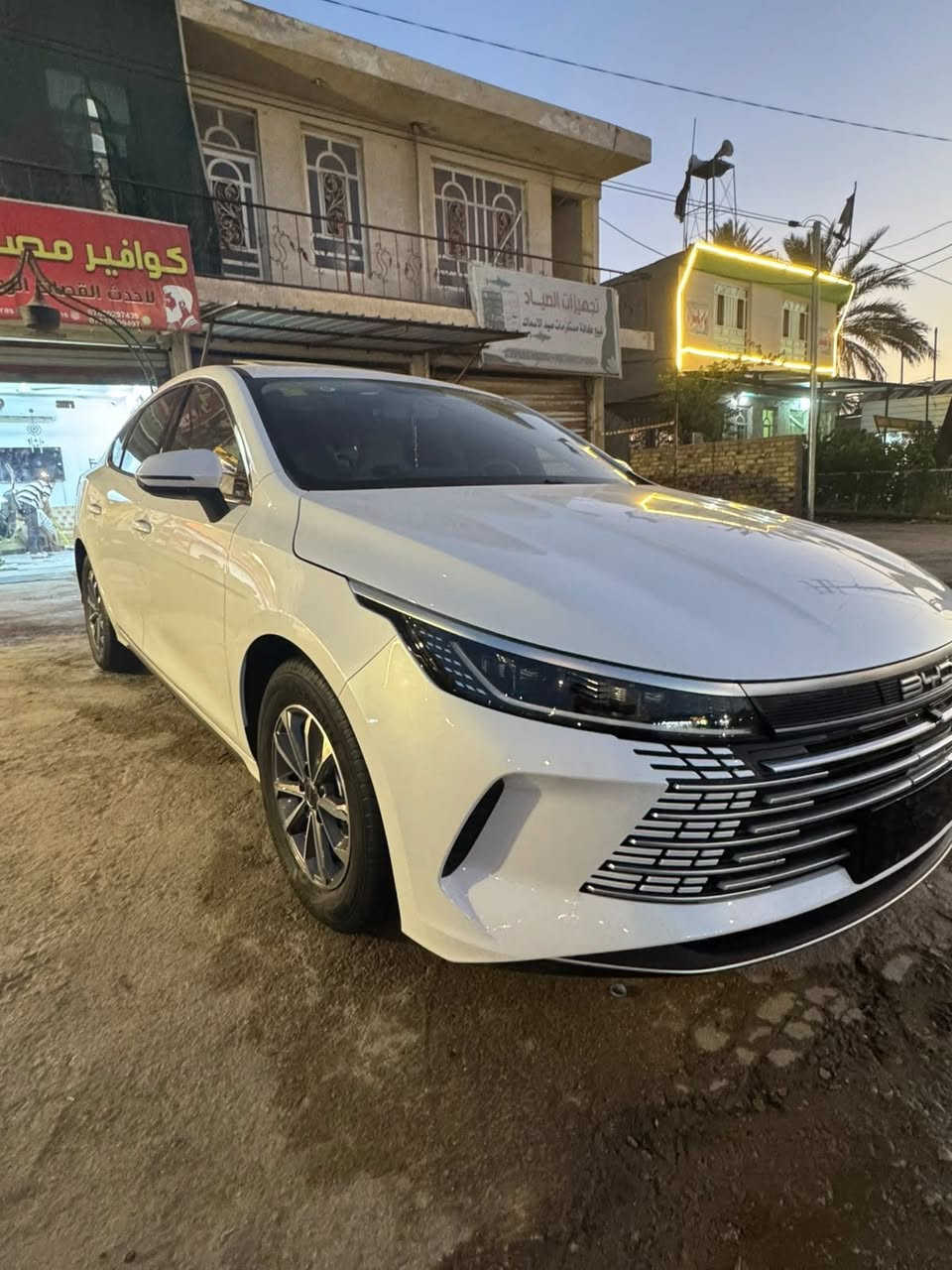السلام عليكم
بي وايدي دستروير  
2025 زيرو 
رقم بغداد مداور ثاني يوم 
فتحه 
فول موصفات   
بصمه  
تشغيل 
عن بعد 
شاشه جبيره دواره 
كشنات سبورت جلد 
قطعتين تبريد
 اربع انضمه قياده 
مكان سياره بابل ***********
