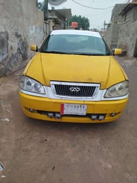 شيري كوين • ٢٠١٠ • كومة حديد