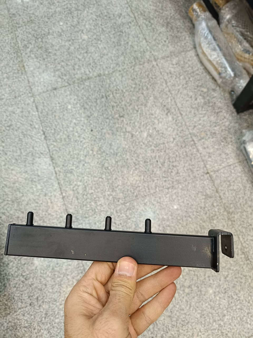 دیکۆری تورکی بەردەستە 

توڵ قیاسی ٣ مەتر 

قۆڵی رەفە قیاس ٣٠ سم

قاعیدەی ٥سم بە ٦٠ سم 

قاعیدە ی ٣٠ سم بە ٦٠ سم 

قۆڵی هەڵواسین ٢٠ سم ٢٥ سم ٣٠ سم 

ناونیشان سلیمانی شەقامی مەولەوی تەلاری سیروانی نوێ نهۆمی دووەم


**إذا كنت صاحب هذا الإعلان وتريد حذفه لأي سبب، رجاءا أرسل رسالة إلى الدعم الفني**