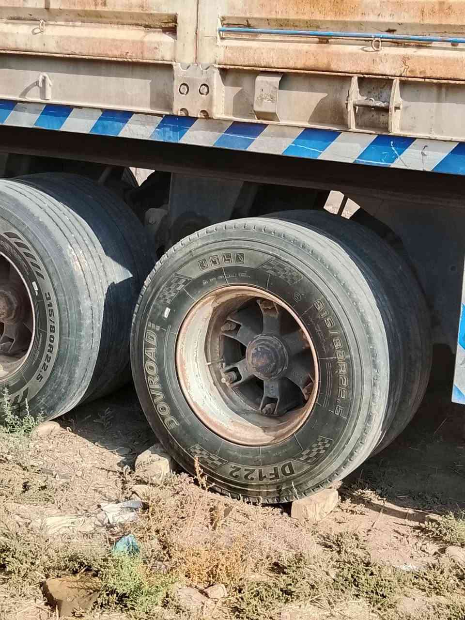عربانه البيع حداديه طول ١٢و٣٥ تخم تاير السعر ٨٠ وبيه مجال الاستفسار الإتصال ***********
