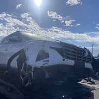 سيارة • اعلان • الجميع