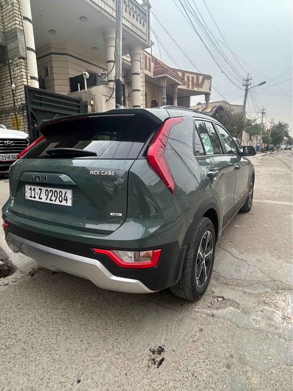 كيا نيرو موديل 2025 رقم بغداد 
محرك 1600 ماشيه 4الف 
حادثه موضح بل الصور  
وسونار موجود من ضمن الصور 
مواصفاته فول عدا الفتحة 
السعر 16000 يعني 160 ورقة وبيه مجال 
الاستفسار عل الرقم 
*********** بي واتساب بغداد, العراق
