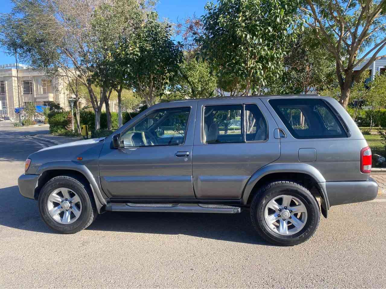 بسم الله الرحمن الرحيم 
نيسان باثفندر ٢٠٠٥ خليجي 
داخل اصفر 
شاشة زينون 
اربع تايرات جدد
سنوية رقم هزة كلة جديد 
سيارة برغي مناقصهة 
بدون ظربة بدون صبغ فقط بونيد مبدل 
گير و محرك بشرط 
سيارة خير من اللة 
بلحقيقة احلى من الصور 
تحويل ثاني يوم 
سعرة ٩٦ وبي مجال قليل 
***********📞 خناقين, ديالى
