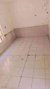 بيت بزاعي مال سكك يبعد عن سكك 500 متر  متون من غرفتين ومطبخ وصحيات قرا...